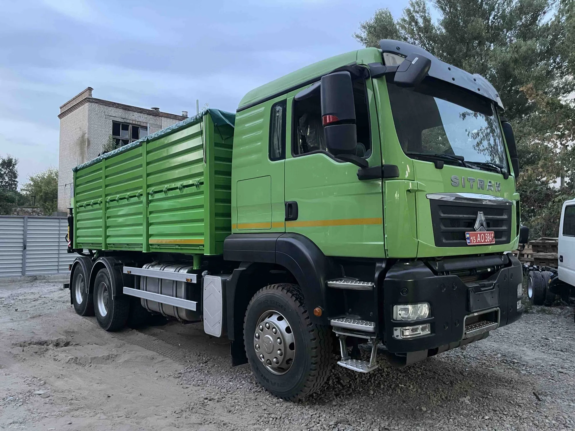 Самоскид UAC СКД-20 з КМУ HC 190 A3