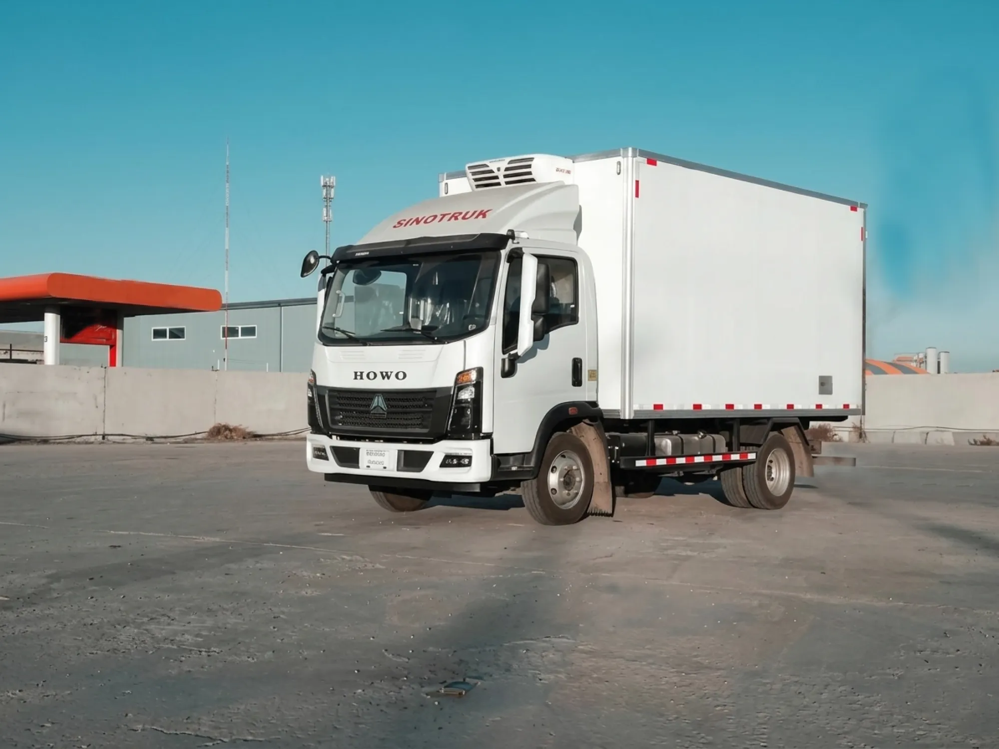 SITRAK C3 4x2 7,5 т електро
